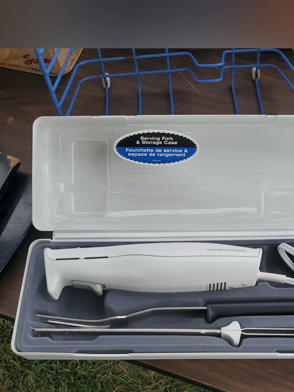 Hamilton Beach White Electric Corded Carving Knife Set with Serving Fork